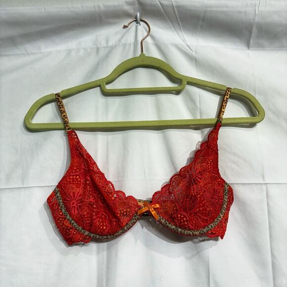 Victoria's Secret Red Lace Very Sexy Bra Sz 34C - Picture 1 of 10